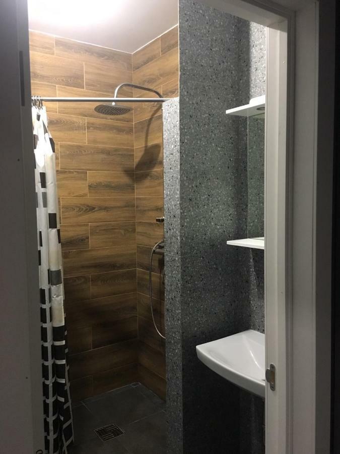 Silver Star Apartment Uzhhorod Bagian luar foto