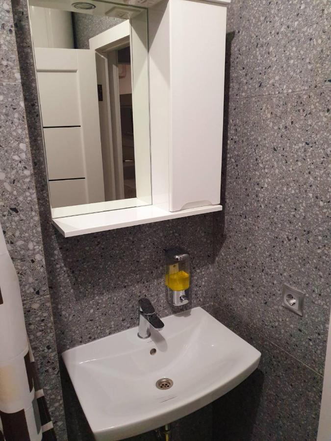 Silver Star Apartment Uzhhorod Bagian luar foto