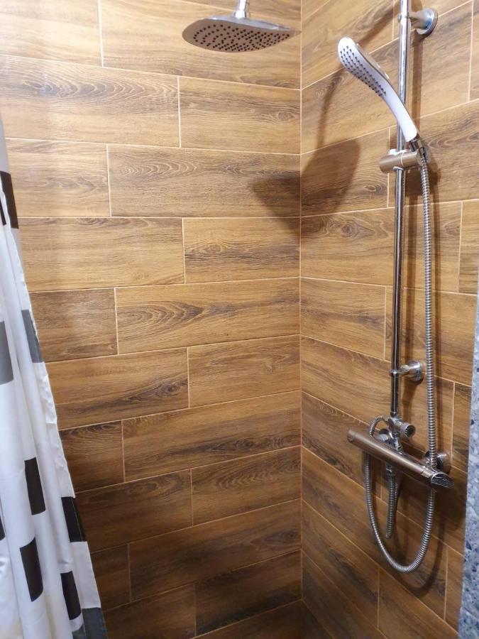Silver Star Apartment Uzhhorod Bagian luar foto